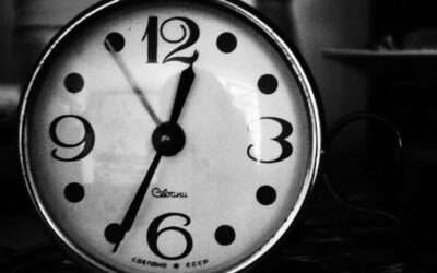 7 Radical Ways How to Make Money as a Poet Online and Escape Poverty